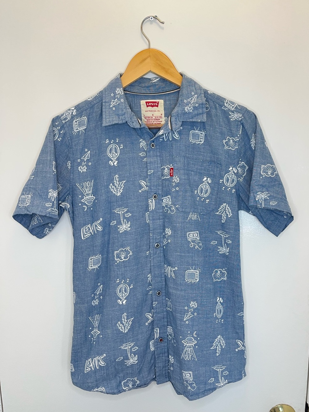 Levi's Boys Light Blue Short-Sleeve Graphic Button-Down Shirt